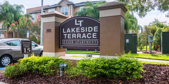 Lakeside Terrace Apartments Office Exterior